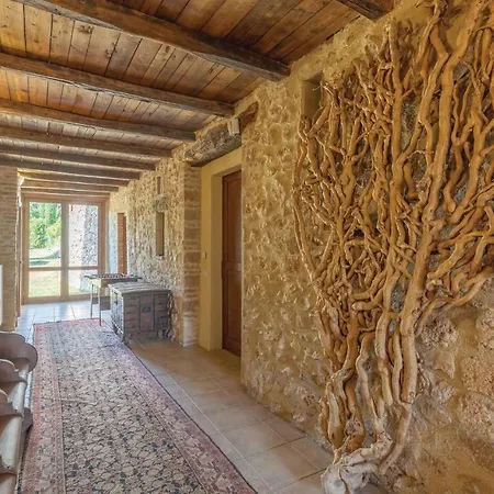 Borgo Maiorca Nyaraló *