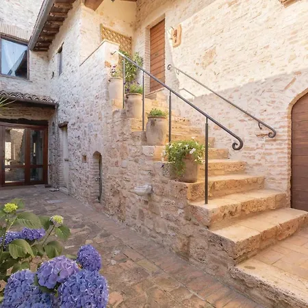 Borgo Maiorca * Massa Martana